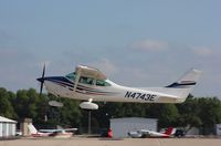 N4743E @ KOSH - Cessna 182R