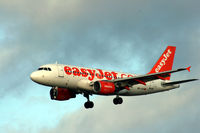 HB-JYH @ EKCH - HB-JYH landing rw 22L - by Erik Oxtorp