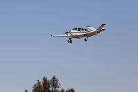 N5693K @ KSMO - landing SMO Rwy21