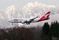 VH-OEF @ YVR - QF75 from Sydney