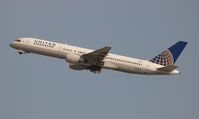 N543UA @ LAX - United - by Florida Metal