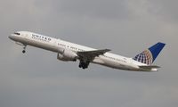 N548UA @ LAX - United - by Florida Metal