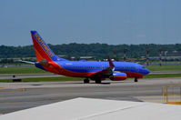 N460WN @ KDCA - Taxi to park National - by Ronald Barker