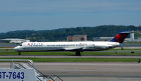 N992DL @ KDCA - Takeoff roll National - by Ronald Barker