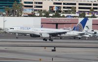 N19136 @ KLAS - Boeing 757-200 - by Mark Pasqualino