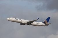 N68805 @ KLAS - Boeing 737-900ER - by Mark Pasqualino