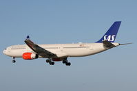 LN-RKH photo, click to enlarge LN-RKH photo, click to enlarge