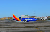 N640SW @ KDEN - Taxi Denver - by Ronald Barker
