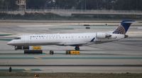 N713SK @ LAX - United Express