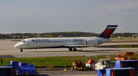 N928AT @ KATL - Taxi to park Atlanta - by Ronald Barker
