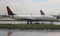 N806DN @ ATL - Delta - by Florida Metal