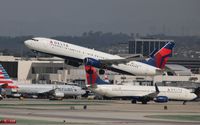 N845DN @ LAX - Delta - by Florida Metal