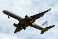 N17126 @ EGLL - Boeing 757-224 [27566] (United Airlines) Home~G 04/08/2013. On approach 27R.