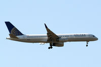 N34131 @ EGLL - Boeing 757-224ET [28971] (United Airlines) Home~G 08/08/2013. On approach 27L.