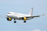EC-KLT @ LFRB - Airbus A320-216, Short approach rwy 25L, Brest-Bretagne Airport (LFRB-BES) - by Yves-Q