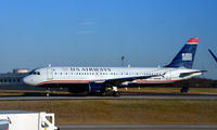 N128UW @ KCLT - Taxi CLT - by Ronald Barker