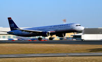 N185UW @ KCLT - Landing CLT - by Ronald Barker