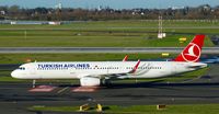 TC-JST @ EDDL - Turkish Airlines, is here taxiing to the gate at Düsseldorf Int'l(EDDL) - by A. Gendorf