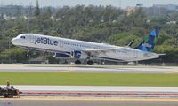 N903JB @ FLL - Jet Blue