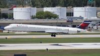 N911DA @ FLL - Delta