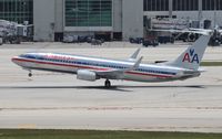 N918AN @ MIA - American - by Florida Metal