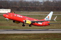 D-AHFZ @ EDDL - Tuifly CEWE.de climbing - by Günter Reichwein