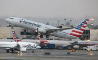 N952NN @ LAX - American