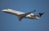 N965SW @ LAX - United Express - by Florida Metal