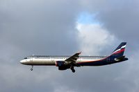 VP-BUM @ EKCH - VP-BUM landing rw 22L - by Erik Oxtorp