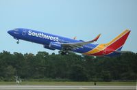 N8645A @ MCO - Heart 2