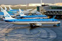 PH-BXS @ EHAM - Boeing 737-9K2 [29602] (KLM-Royal Dutch Airlines) Amsterdam-Schiphol~PH 10/09/2003