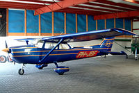 PH-JBF @ EHRD - R/Cessna F.172N Skyhawk [1757] Rotterdam~PH 12/09/2003