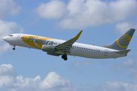 OY-PSE @ LFRB - Boeing 737-809, Take-off Rwy 25L, Brest-Bretagne Airport (LFRB-BES) - by Yves-Q
