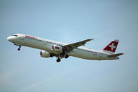 HB-IOC @ CPH - Copenhagen 23.7.12 - by leo larsen