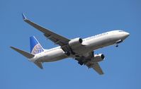 N17229 @ MCO - United - by Florida Metal
