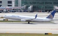 N37427 @ MIA - United - by Florida Metal