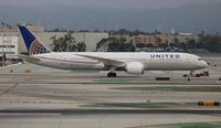 N38955 @ LAX - United - by Florida Metal