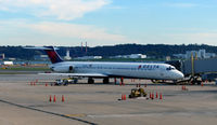 N941DL @ KDCA - Gate 21 National - by Ronald Barker