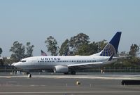 N23708 @ KSNA - Boeing 737-700