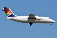 ZS-ASZ @ FAJS - Airlink BAe146 on short final. - by FerryPNL