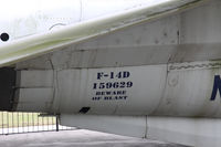159629 - serial close-up - by olivier Cortot