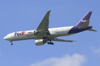 N853FD @ LFPG - Boeing 777-FS2, Short approach rwy 27R, Roissy Charles De Gaulle Airport (LFPG-CDG) - by Yves-Q