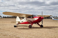 VH-MOM @ YECH - VH-MOM AAAA fly in Echuca 2015