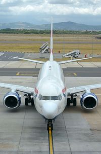 ZS-ZWI @ FACT - BA B738 full frontal - by FerryPNL