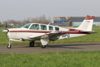 OO-MPG @ EBKT - Taxiing to rwy 06. Thanks for the greeting ! - by Raymond De Clercq