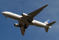 N784UA @ EGLL - Boeing 777-222ER [26951] (United Airlines) Home~G 10/04/2014. On approach 27R. - by Ray Barber