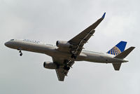 N19130 @ EGLL - Boeing 757-224ET [28970] (United Airlines) Home~G 09/05/2011. On approach 27R.