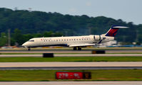 N391CA @ KATL - Landing Atlanta - by Ronald Barker