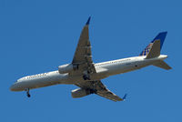 N19141 @ EGLL - N19141   Boeing 757-224 [30354] (United Airlines) Home~G 25/05/2011. On approach 27R.
