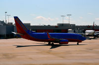 N710SW @ KATL - Taxi Atlanta - by Ronald Barker